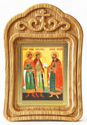 Благоверные князья Борис, Глеб и Роман, икона в резной рамке - Иконы оптом